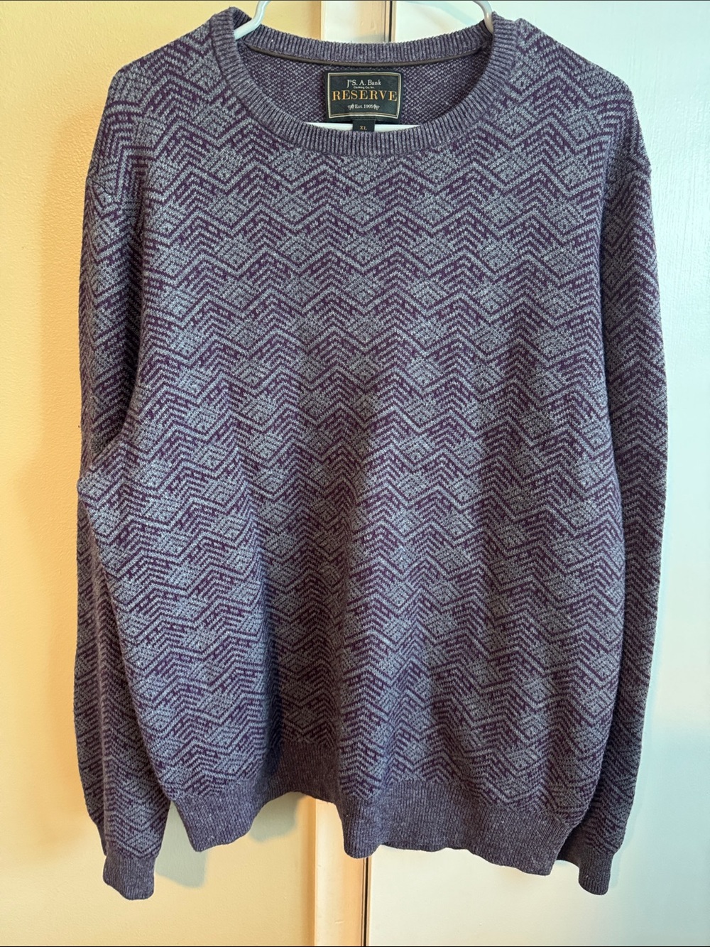 Jos.  A. Bank Reserve Men's XL Lambswool Sweater Purple & Gray 80% Lambswool